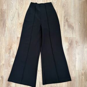 The Noli Shop Black Wide-Leg Bell Bottom Women's Pants Medium Great Condition